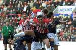 Eindhoven, 9 december 2001
Kompetitie Seizoen 2001/2001
PSV - FC Twente, eindstand 1-0
Chris v d Weerden, Ernest Faber, Spira Grujic, Andre Ooijer en Jan Venngeoor of Hesslink aanval van PSV op het doel van FC Twente