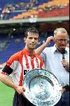 Amsterdam Arena stadion, 13 Augustus 2000
PSV-Roda JC, eindstand 2-0 om de Johan Cruyff-schaal
Ernest Faber met de Johan Cruyff-schaal
Henk v Dorp