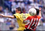 Amsterdam Arena stadion, 13 Augustus 2000
PSV-Roda JC, eindstand 2-0 om de Johan Cruyff-schaal
Ernest Faber in duel met Igor Tomasic