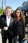 Ouderkerk aan de Ijssel 24 april 2004
Opening Klein Paardenburg in Ouderkerk aan de Amstel.
Jan des Bouvrie  met dochter Nicole des Bouvrie