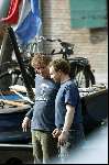 Amsterdam 12 april 2004
Jeroen Pauw en Daphne Bunskoek op woonboot.