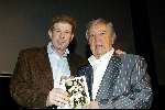 Amsterdam 10 april 2004
Presentatie boek John ny Hoes in Heineken Music Hal.
Johnny Hoes en Frits Barend