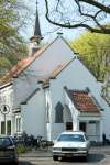 Castricum 20 april 2004
Begrafenis vader Hennie Huisman.kerkje