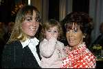 Rotterdam 13 april 2004
Presentatie cd Lee Towers in Hotel New York.
Laura Huizer met  dochter en kleindochter