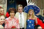 Rotterdam 13 april 2004
Presentatie cd Lee Towers in Hotel New York.
Lee Towers en Laura Huizer met miss Princess