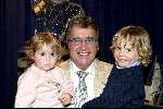 Rotterdam 13 april 2004
Presentatie cd Lee Towers in Hotel New York.
Lee Towers met kleinkinderen