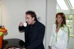 Blaricum 29 april 2004
Marco Borsato krijgt Koninklijke onderscheiding. Marco Met  Leontine Borsato