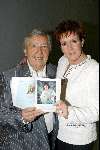 Amsterdam 10 april 2004
Presentatie boek John ny Hoes in Heineken Music Hal.
Johnny Hoes en Marianne Weber