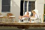 Curacao 13 augustus 2002
Prins Willem Alexander en Maxima aan het zonnen