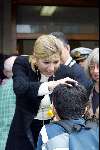 Amsterdam 21 april 2004
Prinses Maxima op bezoek bij huiskamer project in Amsterdam