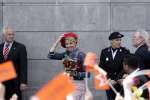 Warffum 30 april 2004
Koninginnedag 2004 in Warffum (Groningen)
Prins Willem Alexander en  Maxima