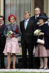 Groningen 30 april 2004
Koninginnedag 2004 in Warffum (Groningen)
Maxima en Prins Willem Alexander