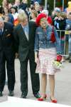 Groningen 30 april 2004
Koninginnedag 2004 in Warffum (Groningen)
Prins Willem Alexander en  Maxima
