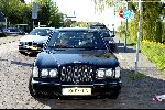 Ouderkerk aan de Ijssel 24 april 2004
Opening Klein Paardenburg in Ouderkerk aan de Amstel.
Monique des Bouvrie met Bentley