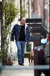 Amsterdam 6 april 2004
Paul de Leeuw hond uitlaten