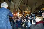 Amsterdam 19 april 2004
Presentatie cd voor Unicef in Hotel Americain.
Paul v Vliet met Loes Luca met persfotografen
