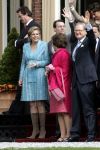 Groningen 30 april 2004
Koninginnedag 2004 in Warffum (Groningen)
Prinses Laurentien Prinses Margriet en Pieter v Vollenhoven en Prins Pieter Christiaan