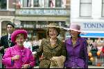 Delft 24 april 2004
Trouwen Prins Friso en Mabel Wisse Smit in stadhuis Delft.
Prinses Christina met Prinses Marriet en Prinses Irene