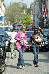 Amsterdam 16 april 2004
Regilio Tuur met nieuwe vriendin (Anne Sophie) in Vondelpark
