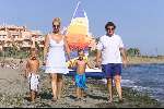 Marbella 27 juli 2001
Rene en Natasja Froger met hun zoons.