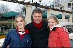 Dronten 7 april 2004
Sixflags . Rene Mioch met dochters