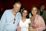 Amsterdam 28 april 2004
Presentatie cd Robert Halewijn bij En Pluche  . Riny Schreyenberg met vriendin en dochter