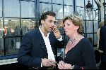 Ouderkerk aan de Ijssel 24 april 2004
Opening Klein Paardenburg in Ouderkerk aan de Amstel.
Catherine Keyl met Robert Schoemacher met gsm
