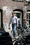Amsterdam 23 april 2004
Robert ten Brink met dochter in Amsterdam