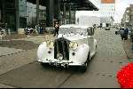 Rotterdam 13 april 2004
Presentatie cd Lee Towers in Hotel New York.
Lee Towers en Laura Huizer in oude  Rolls Royce
