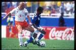 Romario in duel met Ronald Koeman
shirt trekken