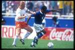 Romario in duel met Ronald Koeman
wereldkampioenschap voetbal USA 1994