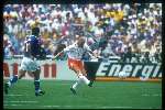 Ronald Koeman spelend voor het nederlands elftalen tijdens het wereldkampioenschap voetbal USA 1994