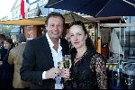 Ouderkerk aan de Ijssel 24 april 2004
Opening Klein Paardenburg in Ouderkerk aan de Amstel.
Chris Luken met Siegried Markus