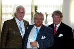 Scheveningen 27 april 2004
Lunch in het holland casino in scheveningen .
Tony Tetro Willibrord Frequin en de direkteur van Hotel The Grand