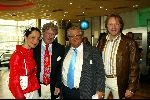 Scheveningen 27 april 2004
Lunch in het holland casino in scheveningen .
Willibrord Frequin met Suzanne en Tony Tetro en Erwin Kettman