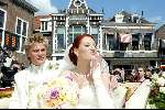 Vlaardingen 20 april 2004
Winston Post en DXenise v Rijswijk trouwen op stadhuis Vlaardingen.