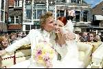 Vlaardingen 20 april 2004
Winston Post en Denise v Rijswijk trouwen op stadhuis Vlaardingen.
