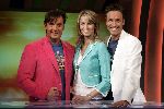 Amsterdam 22 april 2005
Anouk Smulders  Gerard Joling en Viktor Brand bij SBS shownieuws.