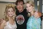 Amsterdam 25 april 2005
1000e aflevering van Showtime  bij sbs6. Connie Breukhoven en Anouk Smulders en Gerard Joling