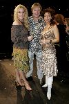 Amsterdam 13 april 2005
Premiere African Footprint in Pepsi stage.
Marielle Bastiaansen met Christine v d Horst en Erwin Kettmann