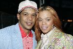 Amsterdam 27 april 2005
Feestje 20 jarig bestaan Tommy Hilfiger.
Faith Evans met vriend