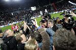 Eindhoven, 23 April 2005
PSV voor de 18e ker landskampioen
Guus Hiddink met zijn keeper Gomes
