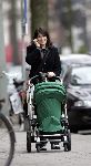 Amsterdam  6 april 2005
Kim v Kooten met haar baby in kinderwagen.