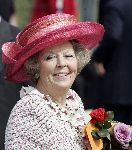 Scheveningen 30 april 2005
Koningin Beatrix in Scheveningen met familie.
Koningin Beatrix lachend