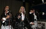 Hilversum 7 april 2005
LUV met Marga Scheide Patty Brard en Jose Hoebee op surprise feestje