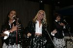 Hilversum 7 april 2005
LUV met Marga Scheide Patty Brard en Jose Hoebee op surprise feestje