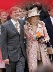 Scheveningen 30 april 2005
Koningin Beatrix in Scheveningen met familie.
Maxima zwanger met hoed en Prins Willem Alexander