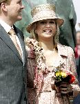 Scheveningen 30 april 2005
Koningin Beatrix in Scheveningen met familie.
Maxima zwanger met hoed en Prins Willem Alexander
Peter Smulders bv