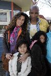 Harderwijk 9 april 2005
Opening dolfinarium HARDERWIJK.
Quincy Trustfull met Orlando Trustfull en kinderen