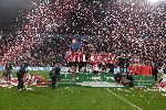 Eindhoven, 23 April 2005
Kampioenswedstrijd PSV-Vitesse, eindstand 3-0
Mark v bommel met kampioensschaal.